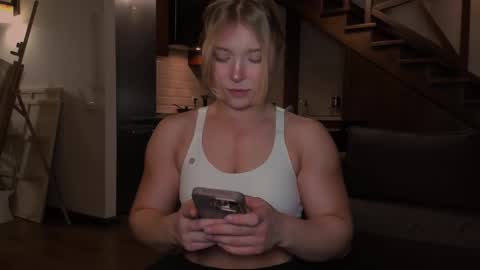 Vanilla online show from November 30, 2025, 1:26 pm