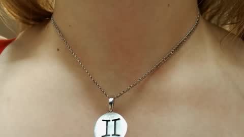 VanillaMuffin online show from February 14, 2025, 1:08 pm