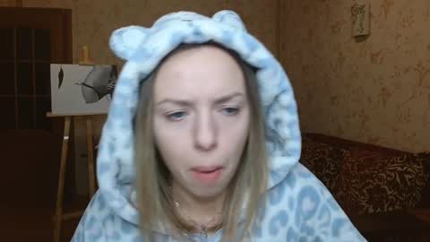 VanillaMuffin online show from October 18, 2025, 12:39 pm