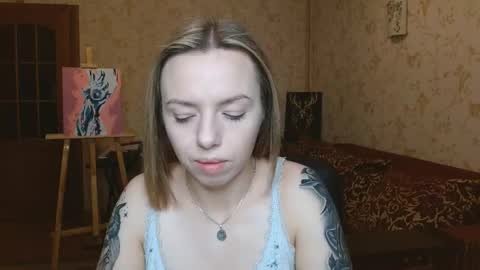 VanillaMuffin online show from November 10, 2025, 8:02 am