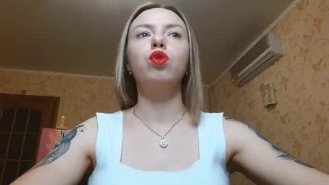 VanillaMuffin online show from November 20, 2025, 1:33 pm