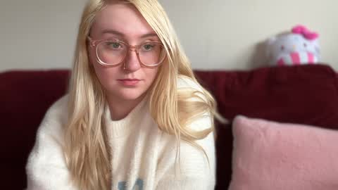 vanillapuddingpie online show from January 23, 2025, 8:45 pm