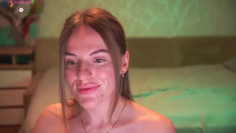 Sophie online show from November 6, 2025, 8:54 pm