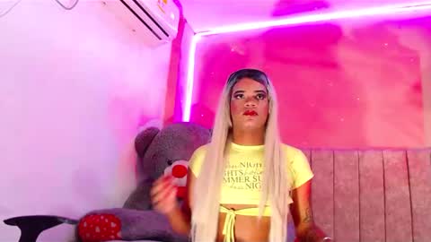 vannesa01 online show from January 19, 2025, 7:04 pm