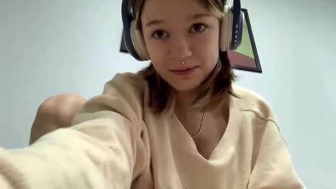 Viola online show from September 28, 2025, 9:36 am