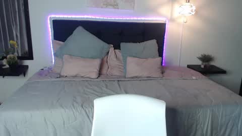 vane online show from December 25, 2024, 5:26 pm