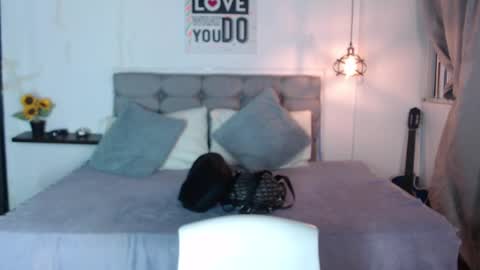 vane online show from January 3, 2025, 7:18 pm