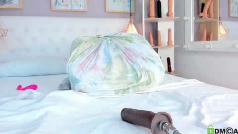 vannia smith  online show from February 25, 2026, 1:10 pm