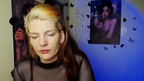 Vanessa online show from March 29, 2026, 4:51 pm