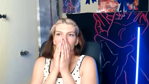 Vanessa online show from June 8, 2026, 6:14 am