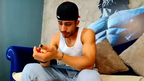 Vans Ross online show from April 21, 2026, 1:50 pm