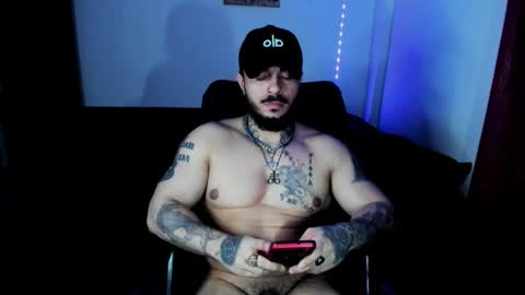 vanvelckan_ online show from November 26, 2025, 2:23 am