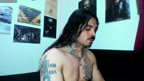 vanvelckan_ online show from April 22, 2026, 5:54 am