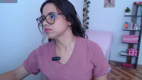 vanyxxxx online show from February 12, 2026, 8:48 pm