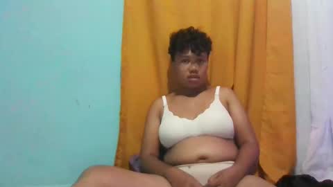 Vayannah online show from April 17, 2026, 12:52 pm