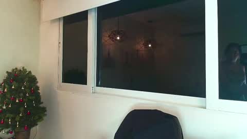 Victoria online show from November 28, 2025, 10:40 am