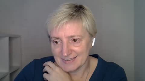 vea_motty online show from November 26, 2025, 11:44 am