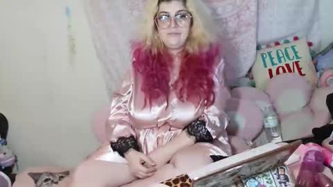 Snapshot of veelehanex3 chatting on June 10, 2026, 1:54 pm Veronica Lehane online show from June 10, 2026, 1:54 pm