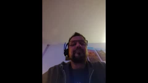 Snapshot of vegasdadbod chatting on February 14, 2025, 10:38 am vegasdadbod online show from February 14, 2025, 10:38 am