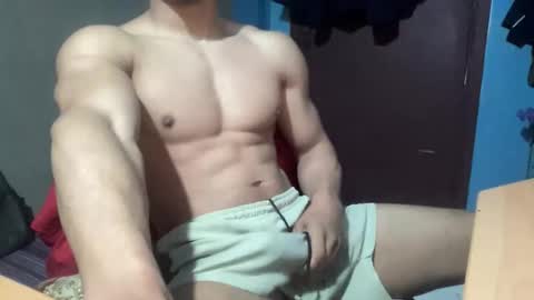 veilofstrength11 online show from December 17, 2025, 4:07 am