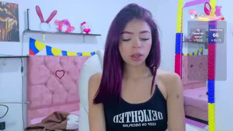 Snapshot of velinahoneyy chatting on July 1, 2026, 12:29 pm velinahoneyy online show from July 1, 2026, 12:29 pm
