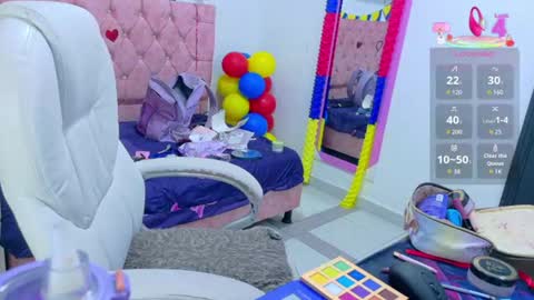 Snapshot of velinahoneyy chatting on July 4, 2026, 12:44 pm velinahoneyy online show from July 4, 2026, 12:44 pm