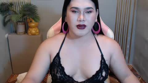 Snapshot of velinda_monroe chatting on July 7, 2026, 1:04 pm TS VELINDA online show from July 7, 2026, 1:04 pm