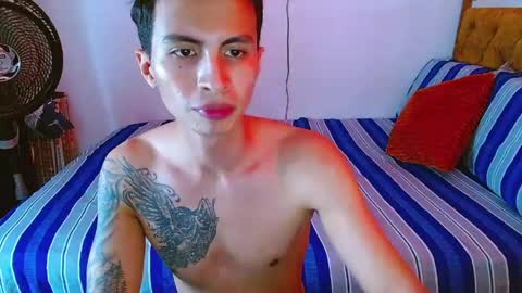 Snapshot of velk_hot1 chatting on May 21, 2026, 4:03 pm velk_hot1 online show from May 21, 2026, 4:03 pm