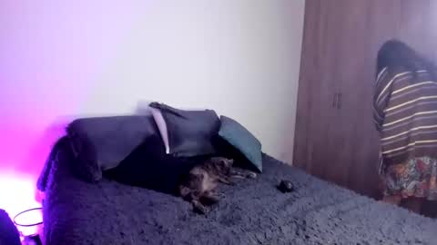 Snapshot of velmoon chatting on October 22, 2025, 6:29 pm velmoon online show from October 22, 2025, 6:29 pm