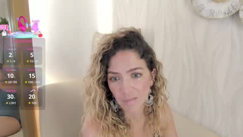 Velora online show from September 21, 2025, 3:41 am