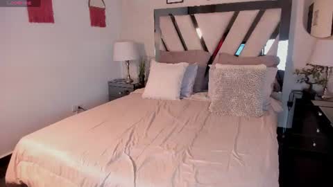 Snapshot of veluna_ chatting on July 2, 2026, 11:16 am veluna_ online show from July 2, 2026, 11:16 am