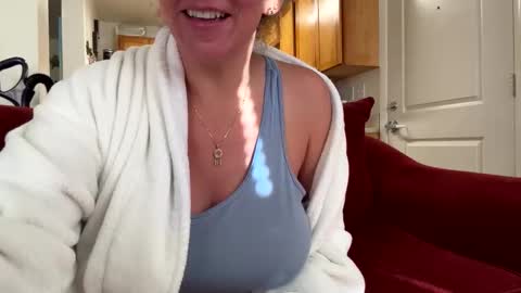 Velvet online show from December 19, 2025, 5:31 pm