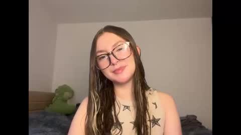 Snapshot of velvet__moon chatting on May 8, 2026, 10:15 pm Sophi online show from May 8, 2026, 10:15 pm