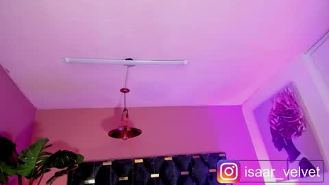 Isabella  online show from March 28, 2026, 12:05 pm