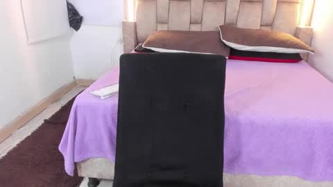 velvet_kiss0 online show from November 27, 2025, 11:23 am