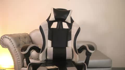 Snapshot of velvet_raze chatting on June 23, 2026, 12:36 pm Velvet online show from June 23, 2026, 12:36 pm