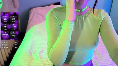 Snapshot of velvet_siren chatting on February 24, 2025, 4:15 pm Violet online show from February 24, 2025, 4:15 pm