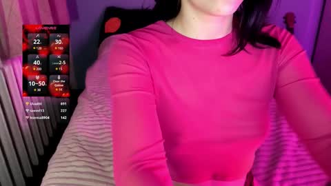 Snapshot of velvet_siren chatting on March 9, 2025, 8:31 pm Violet online show from March 9, 2025, 8:31 pm