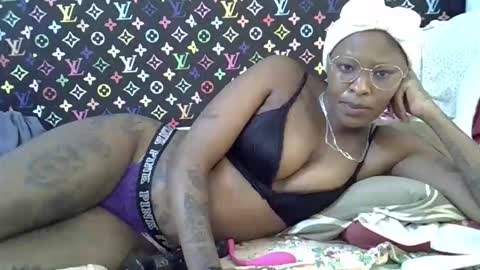 velvet online show from October 17, 2025, 7:44 am