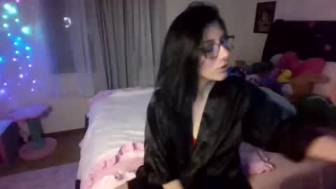 Snapshot of velvetkitten19 chatting on February 21, 2026, 2:34 am Kitty online show from February 21, 2026, 2:34 am