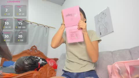 Velvetluna online show from April 8, 2026, 12:49 pm