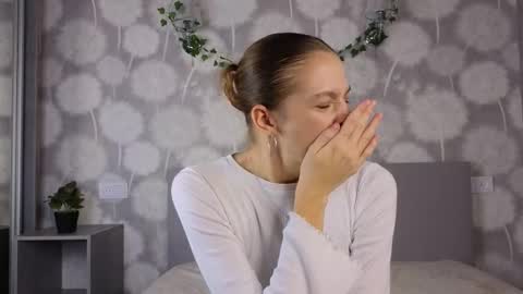 Kelly online show from October 23, 2025, 6:56 am