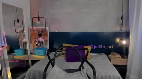 Snapshot of velvettease_ chatting on June 5, 2026, 1:17 pm velvettease_ online show from June 5, 2026, 1:17 pm