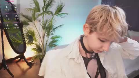 CLEOshort hair  TIna long hair  online show from February 19, 2025, 4:00 pm