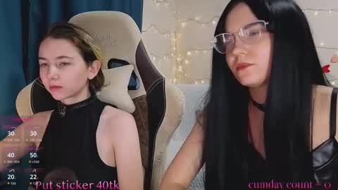 CLEOshort hair  TIna long hair  online show from November 1, 2025, 3:58 pm