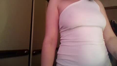Snapshot of vendi_rassell8855 chatting on June 5, 2026, 2:40 am vendi rassell8855 online show from June 5, 2026, 2:40 am
