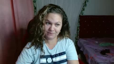 venecasexy44 online show from November 19, 2025, 9:53 am