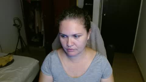 venecasexy44 online show from March 13, 2026, 11:22 pm
