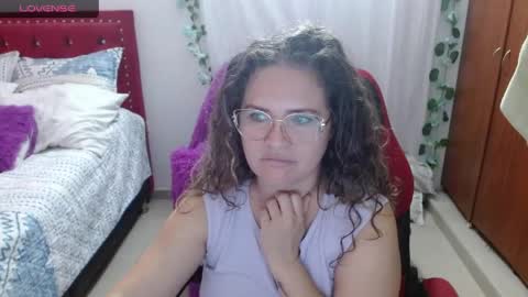 Snapshot of venecasexy44 chatting on May 15, 2026, 11:17 am venecasexy44 online show from May 15, 2026, 11:17 am