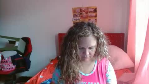 Snapshot of venecasexy44 chatting on June 3, 2026, 1:46 pm venecasexy44 online show from June 3, 2026, 1:46 pm